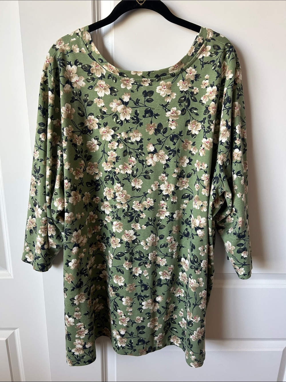 NWOT Woman Within Olive Green Floral V-Neck Tunic 3X - Picture 4 of 8
